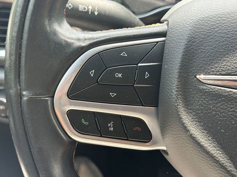 Used 2022 Chrysler Pacifica Pinnacle FWD image 29