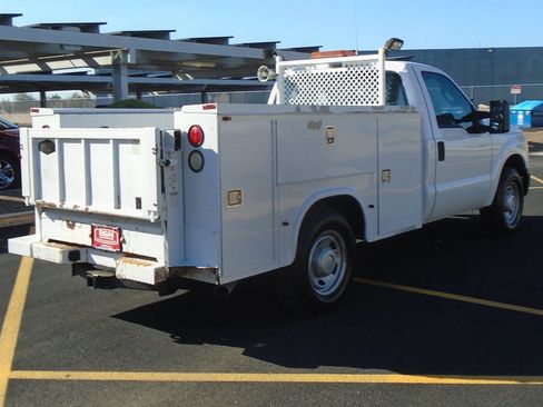 Used 2014 Ford F250 XL image 5