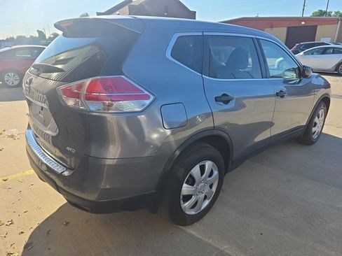 Used 2016 Nissan Rogue S AWD/4WD image 6