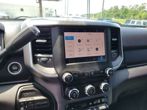 Used 2022 RAM 2500 Big Horn w/ Level A Equipment Group AWD/4WD image 19