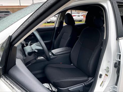 Certified 2025 Nissan Sentra S FWD image 8