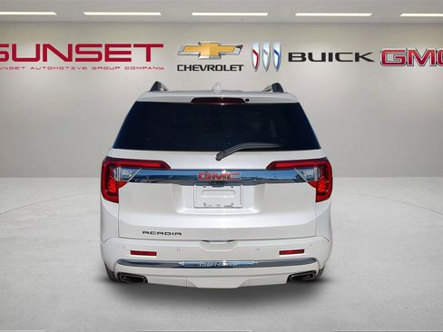 Certified 2023 GMC Acadia Denali w/ Denali Ultimate Package image 5