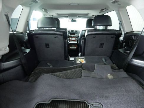 Used 2012 Toyota Highlander Limited w/ Tow Pkg AWD/4WD image 17
