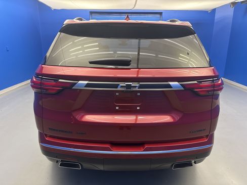 Used 2023 Chevrolet Traverse Premier w/ LPO, Floor Liner Package AWD/4WD image 6
