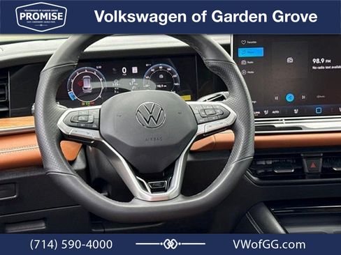 New 2026 Volkswagen Tiguan SEL R-Line AWD/4WD image 26