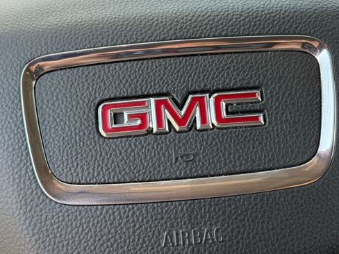 Used 2016 GMC Canyon SLE RWD image 31