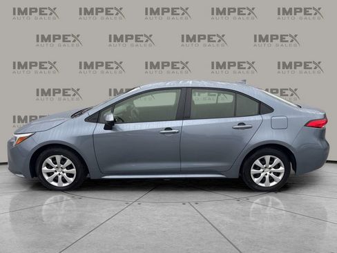 Used 2026 Toyota Corolla LE FWD image 2