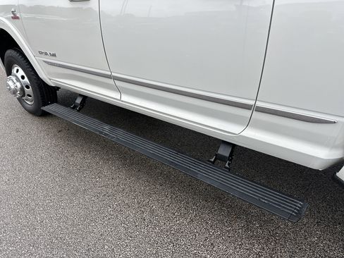 Used 2021 RAM 3500 Limited image 23