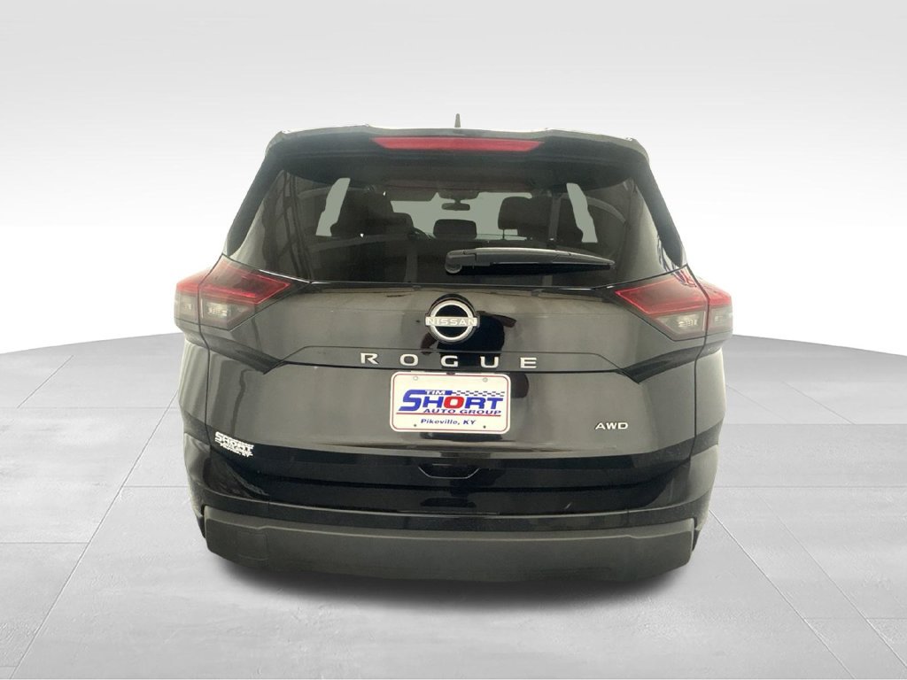 Used 2026 Nissan Rogue SV AWD/4WD image 5