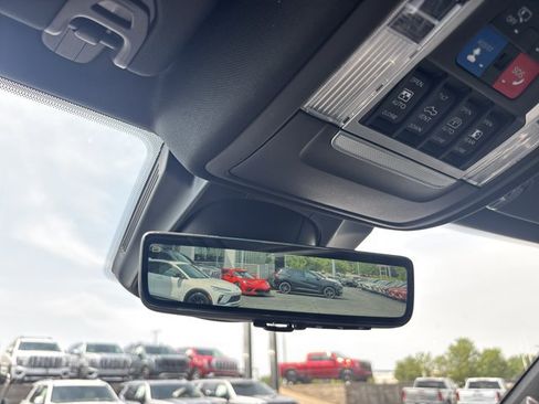 Used 2021 RAM 1500 Limited AWD/4WD image 43