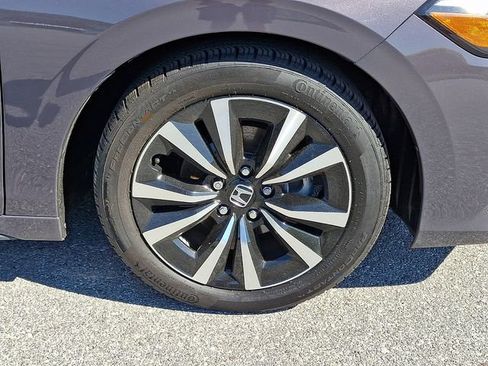 Used 2024 Honda Civic EX-L image 8