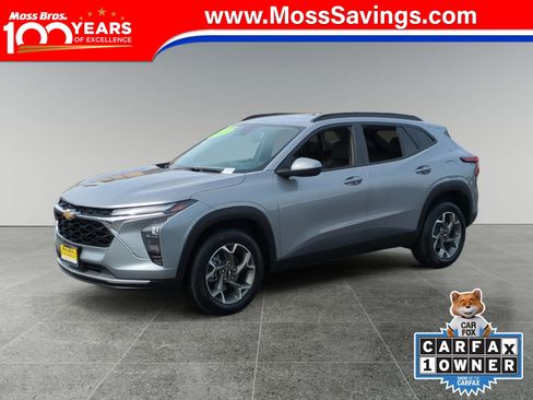 Used 2024 Chevrolet Trax LT image 1