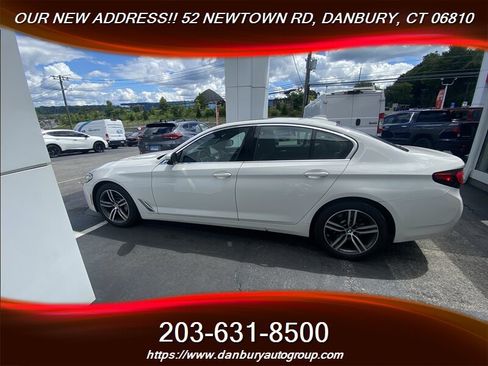 Used 2023 BMW 530i xDrive w/ Convenience Package AWD/4WD image 3