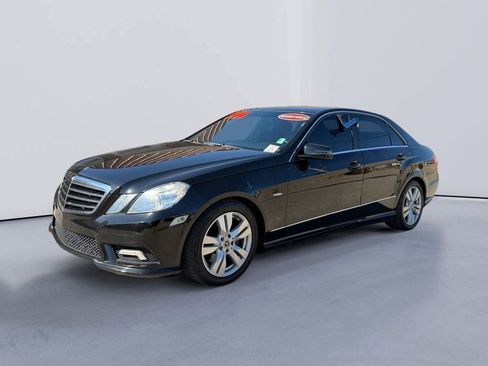 Used 2011 Mercedes-Benz E 350 BlueTEC Sedan image 7