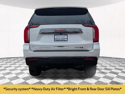 Used 2023 GMC Yukon AT4 w/ AT4 Premium Package image 17