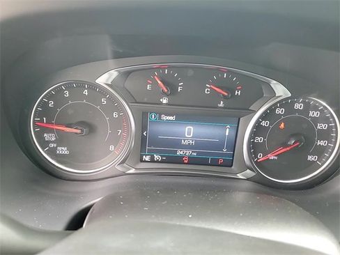 Used 2023 GMC Acadia SLE w/ Driver Convenience Package image 17