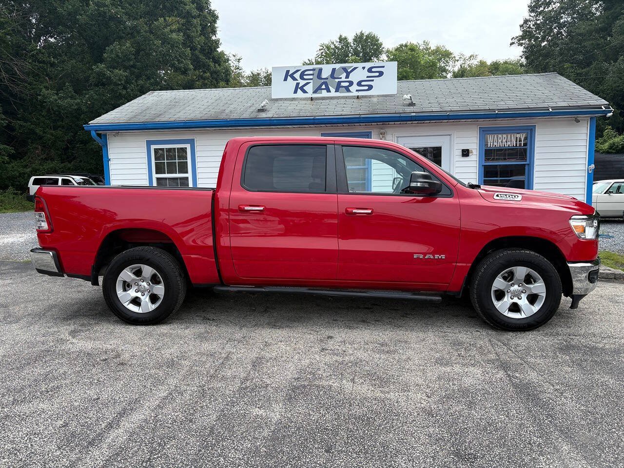 Used 2019 RAM 1500 Big Horn AWD/4WD image 2