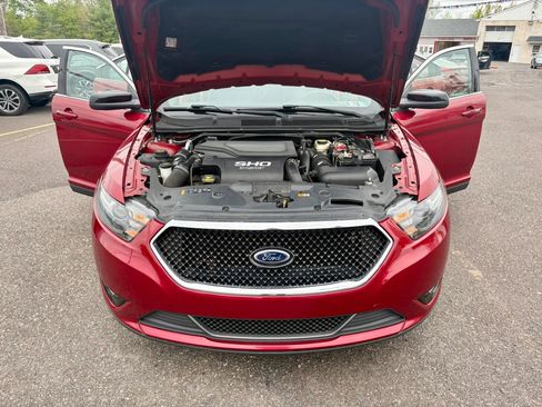 Used 2013 Ford Taurus SHO AWD/4WD image 9