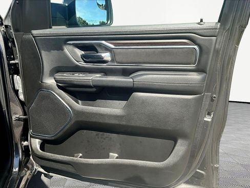Used 2025 RAM 1500 Laramie AWD/4WD image 29