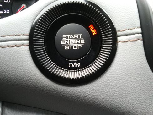 New 2026 Jeep Compass Limited AWD/4WD image 18