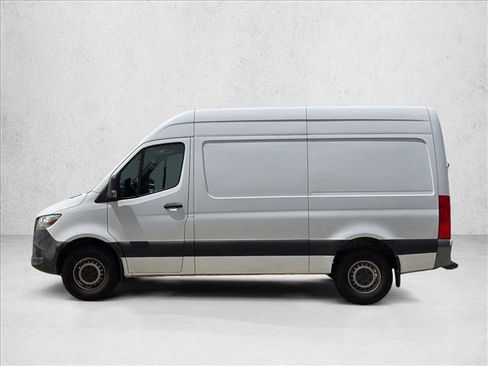 Used 2021 Mercedes-Benz Sprinter 2500 image 8