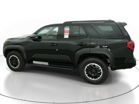 New 2026 Toyota 4Runner TRD Off-Road Premium AWD/4WD image 4