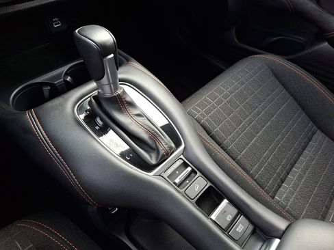 Used 2025 Honda HR-V Sport image 18