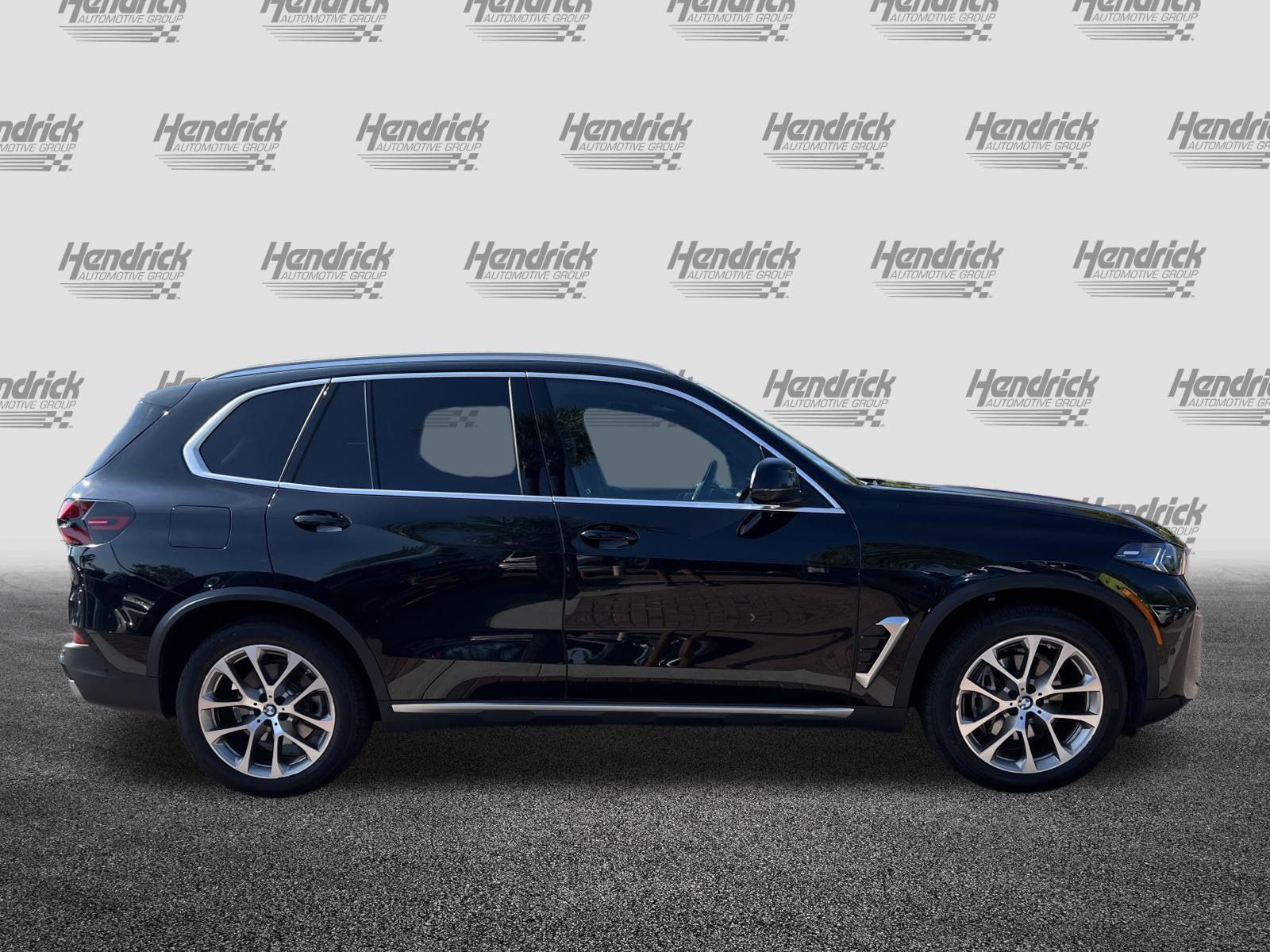 Used 2024 BMW X5 sDrive40i w/ Premium Package RWD image 11