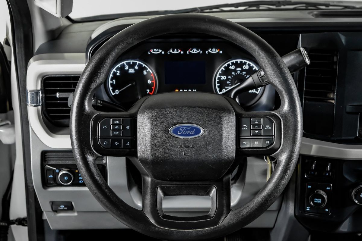 Used 2023 Ford F250 XL w/ STX Appearance Package AWD/4WD image 16