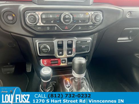Used 2020 Jeep Wrangler Rubicon w/ Cold Weather Group AWD/4WD image 13