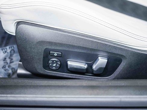 Used 2024 BMW M4 Competition w/ Executive Package image 21