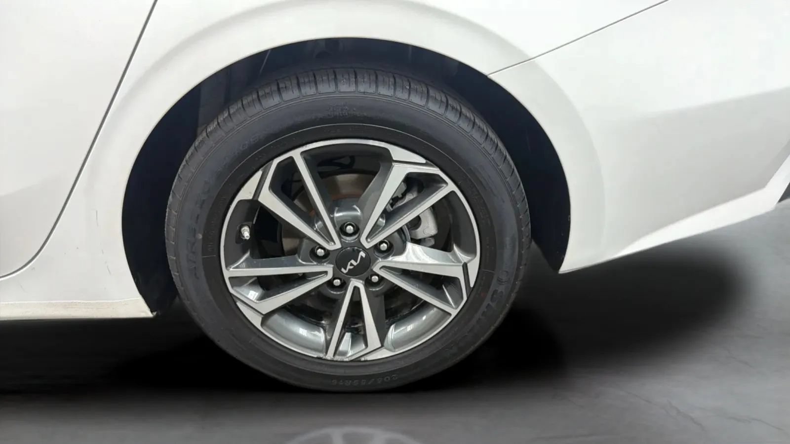 Used 2023 Kia Forte LXS FWD image 25