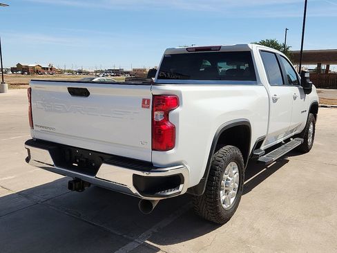 Used 2023 Chevrolet Silverado 2500 LT w/ Convenience Package AWD/4WD image 3