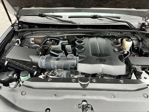 Used 2023 Toyota 4Runner SR5 image 29