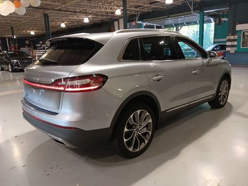 Used 2023 Lincoln Nautilus Reserve AWD/4WD image 13