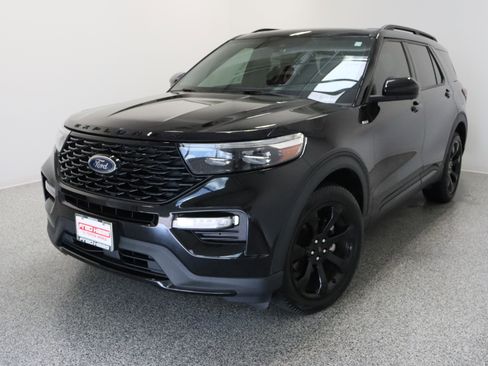 Used 2023 Ford Explorer ST-Line w/ Class IV Trailer Tow Package RWD image 2