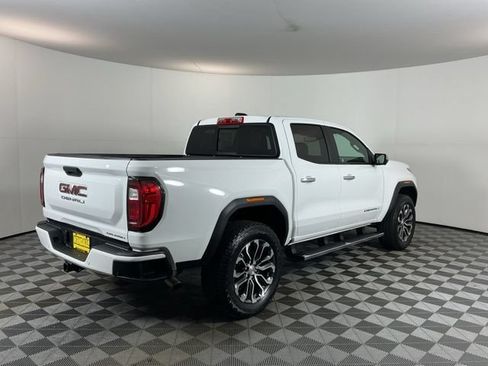 Used 2024 GMC Canyon Denali AWD/4WD image 4