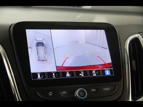 Used 2024 Chevrolet Equinox LT FWD image 13