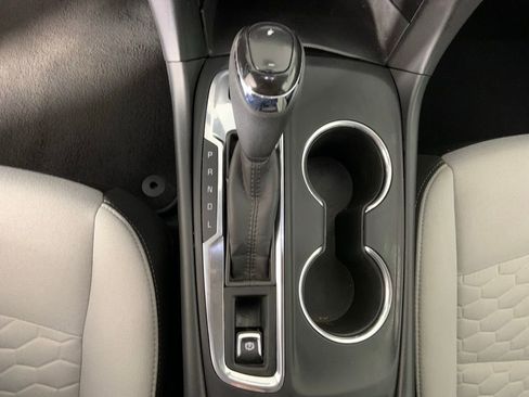 Used 2020 Chevrolet Equinox LS w/ LS Convenience Package image 14