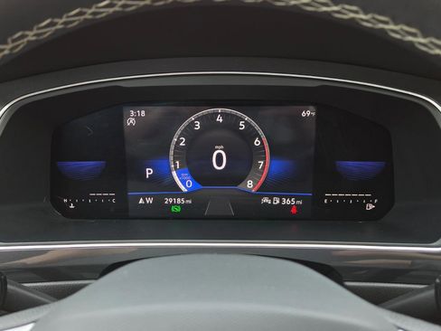 Certified 2023 Volkswagen Tiguan SE image 28