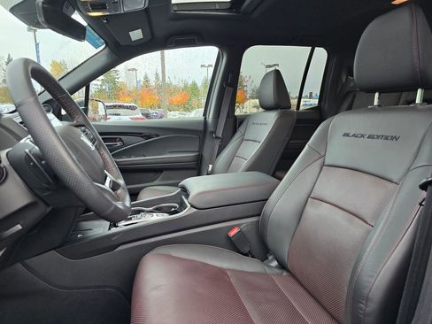 Certified 2024 Honda Ridgeline Black Edition image 12