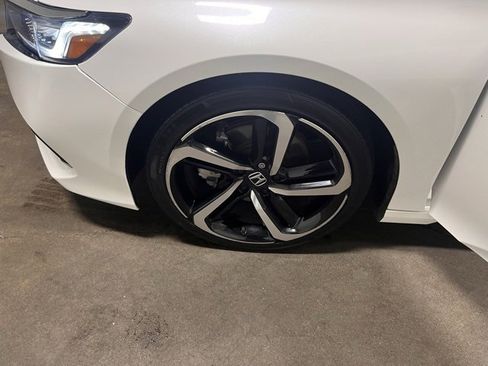 Used 2021 Honda Accord Sport image 29