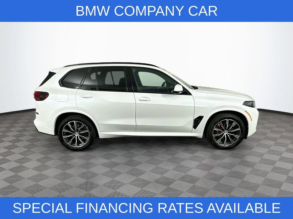 Used 2026 BMW X5 xDrive40i w/ M Sport Package AWD/4WD image 9