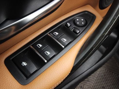 Used 2019 BMW 430i xDrive Convertible w/ M Sport Package image 20