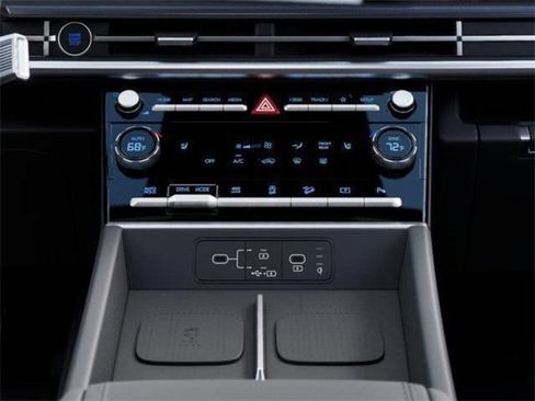 Used 2025 Hyundai Santa Fe XRT image 18