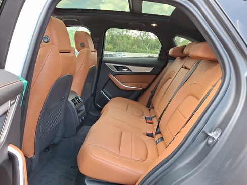 New 2026 Jaguar F-PACE R-Dynamic S image 5