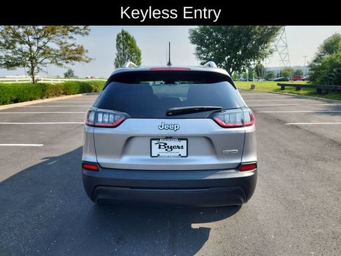 Used 2019 Jeep Cherokee Latitude w/ Popular Appearance Group FWD image 8