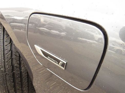 Used 2022 BMW 330e w/ Premium Package image 27