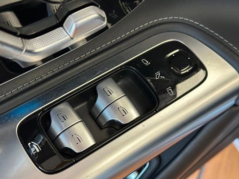 Used 2022 Mercedes-Benz SL 55 AMG 4MATIC image 17