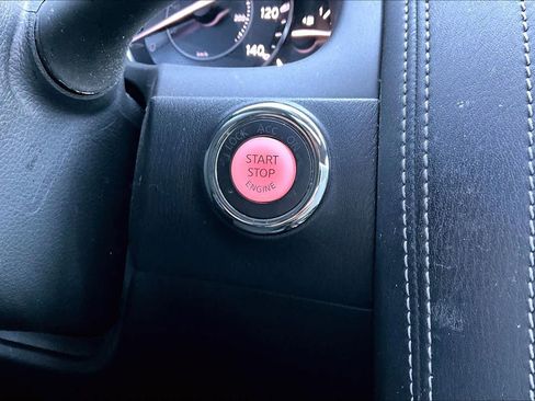 Used 2019 Nissan Armada Platinum w/ Captain's Chairs Package image 34